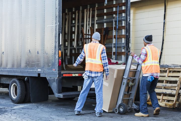 Moving one piece of furniture Long distance 1